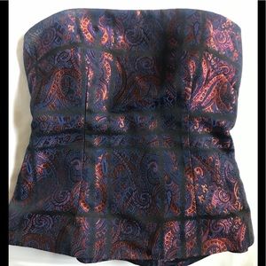 Intermix adorable bustier top sz M